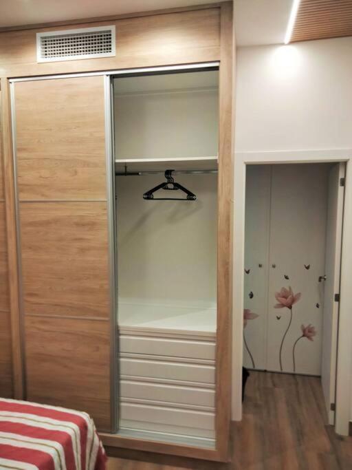 Loft La Calahorra Del Bere Con Posibilidad De Aparcamiento Pregunta Por El Pack Mas Amor Córdova Exterior foto